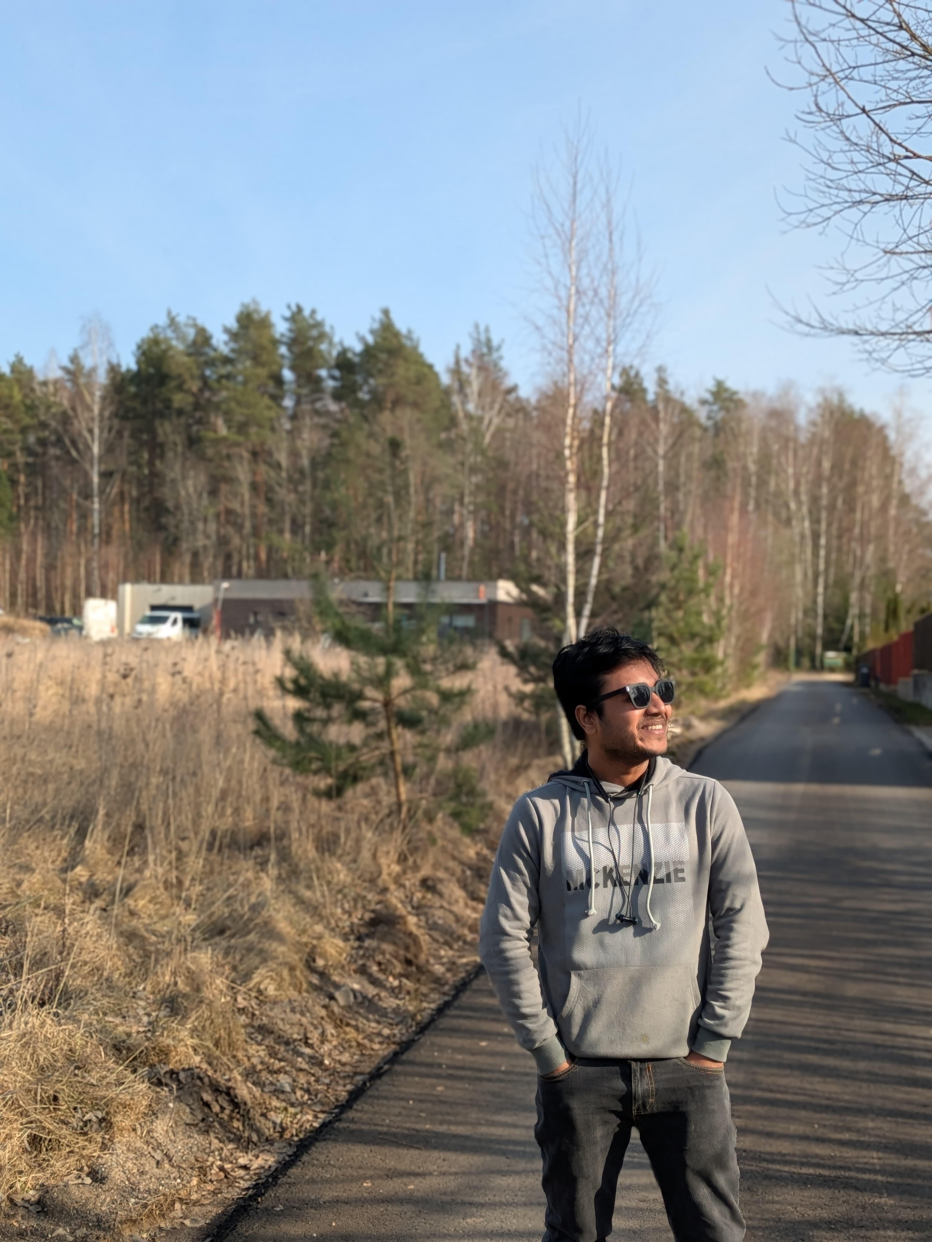 শুভ জন্মদিন, আবীর। তুমি বরং কবিতা হও-